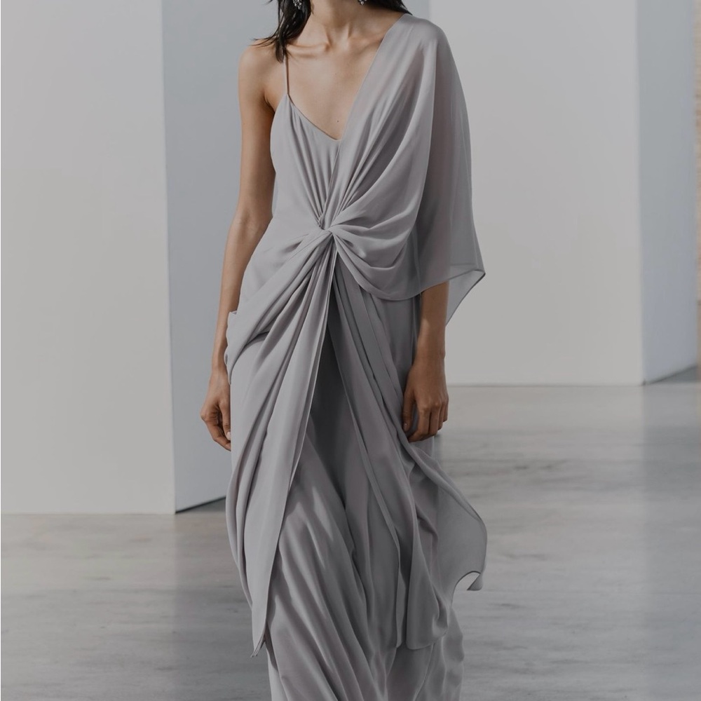 Elegant Gray One-Shoulder Dress